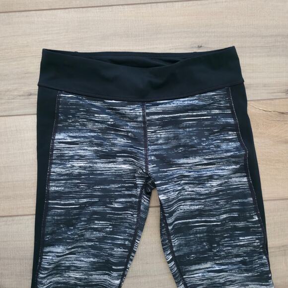 Under Armour Cold Gear Active Black/White Tights Compression Women Sz M - Picture 3 of 6